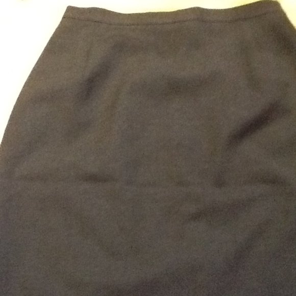New Tahari Charcoal Gray Skirt - Picture 2 of 5